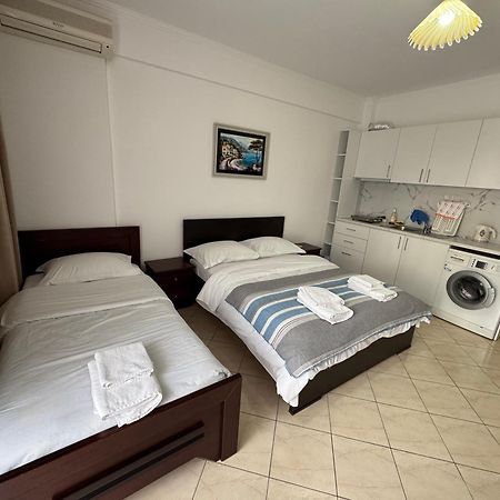 Comfort Apartments Promenade Саранда Екстер'єр фото